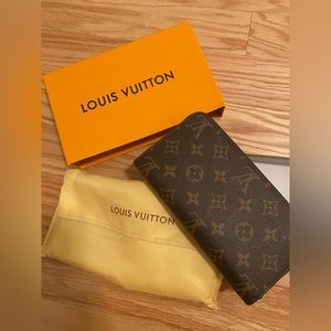 Louis Vuitton monogram wallet